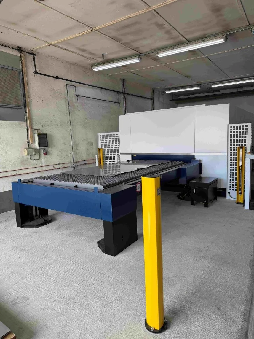 Laserschneidanlage TuLaser 3030 fiber (L95) mit Festkörperlaser und Rotolas (3D)